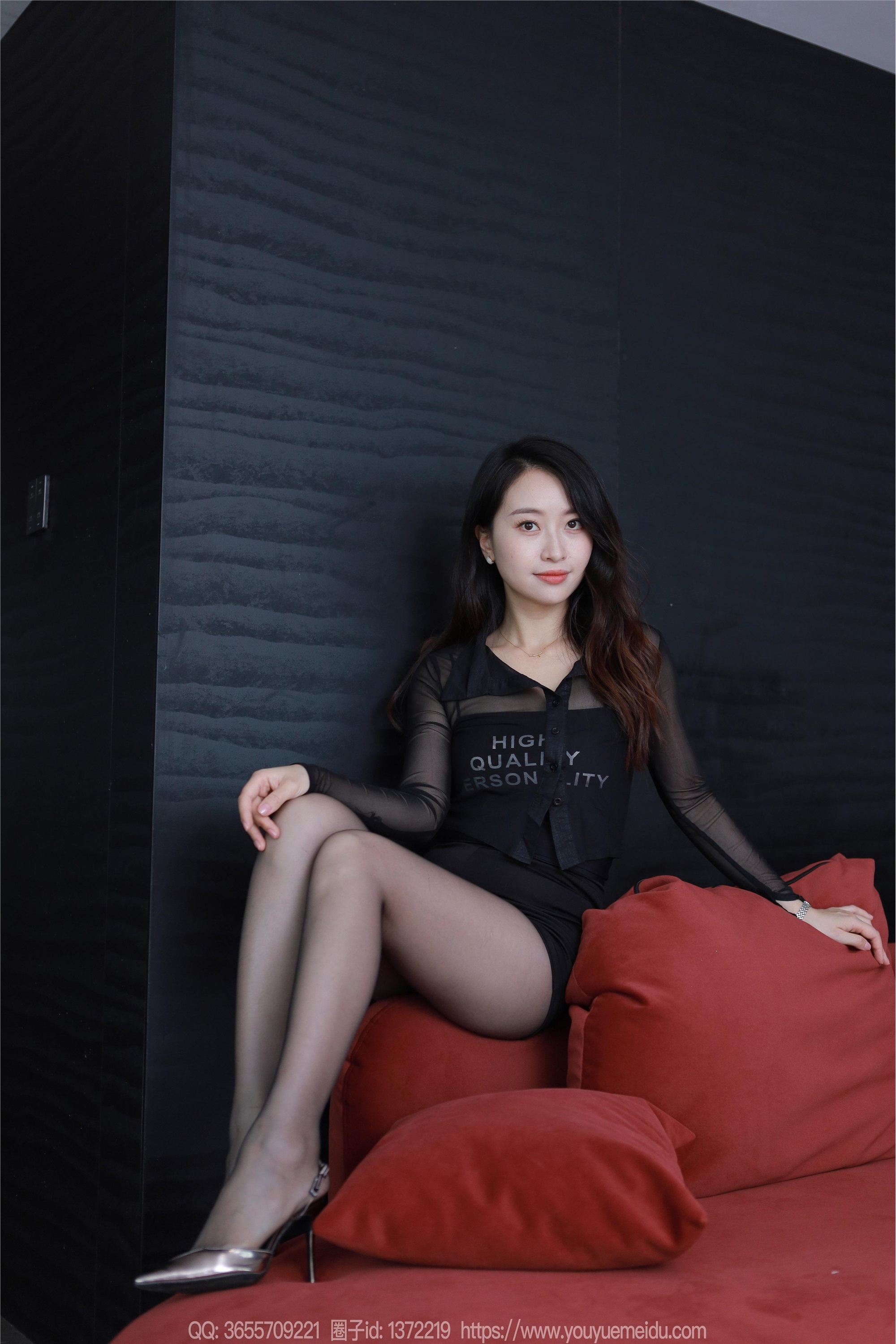 IESS异思趣向  2024.04.11 丝享家 1713 小婕《红色沙发（下）》